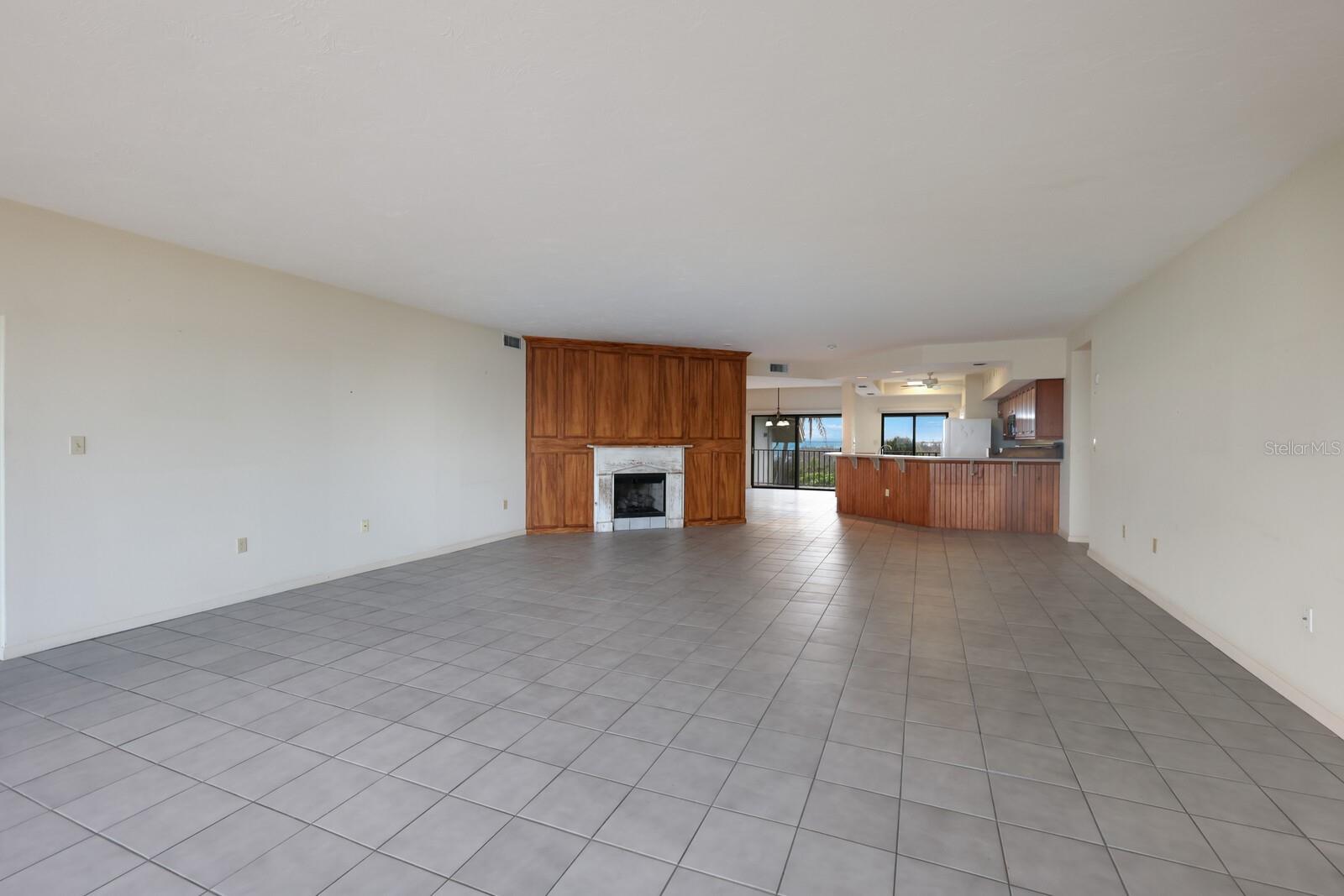 MANOR HOUSE - Residential