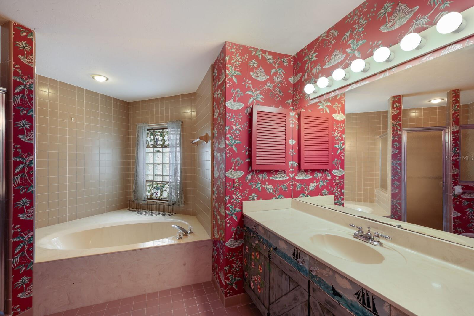 MANOR HOUSE - Residential