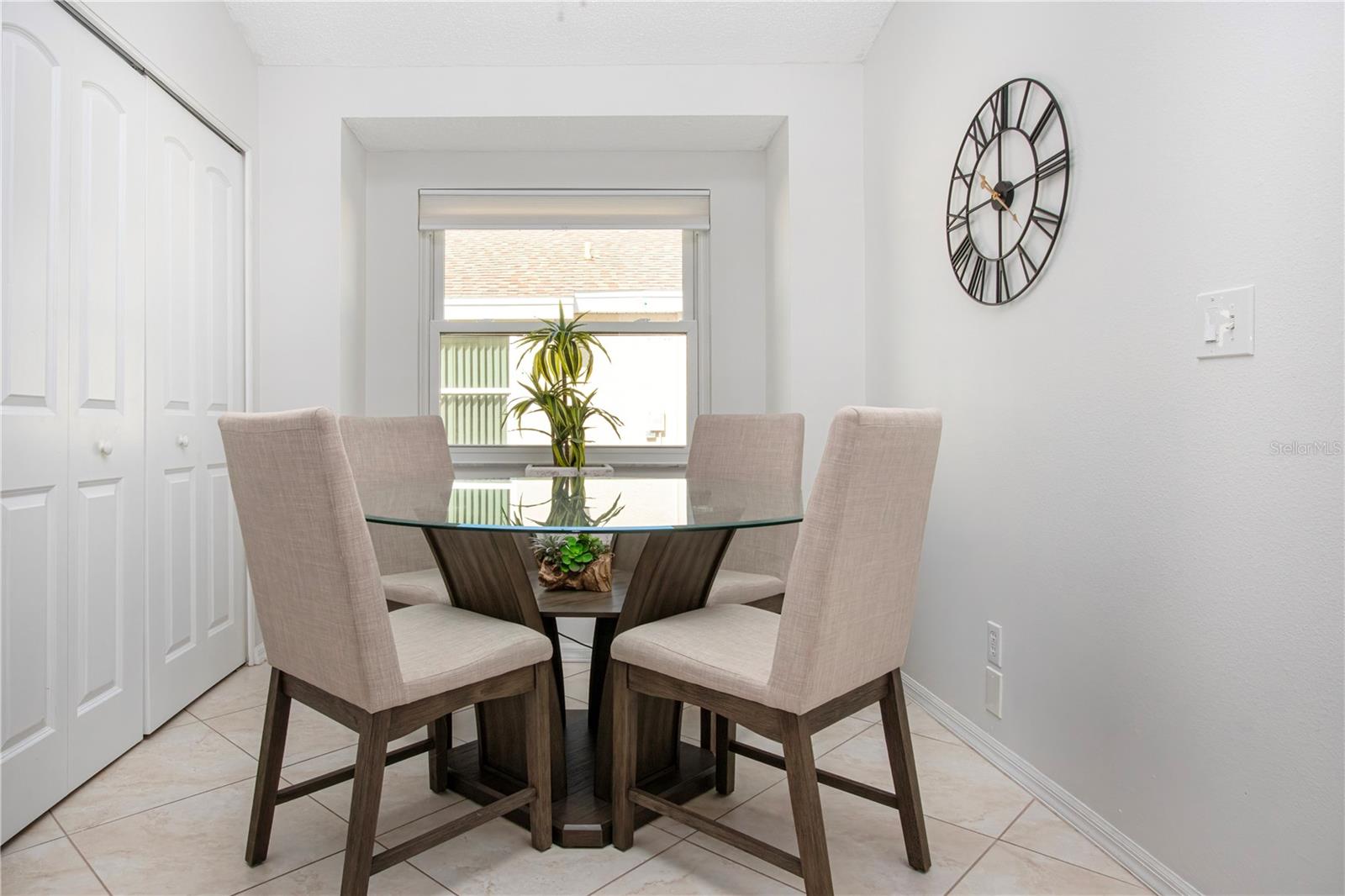 BROOKFIELD CONDO - Residential