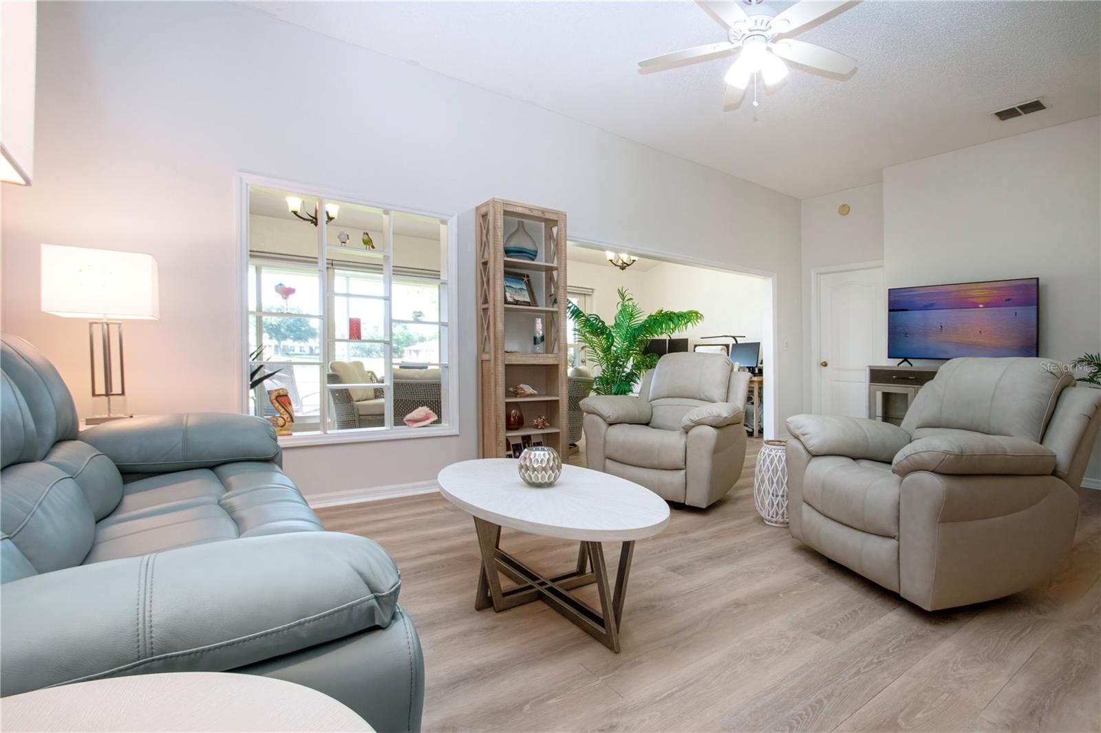 BROOKFIELD CONDO - Residential