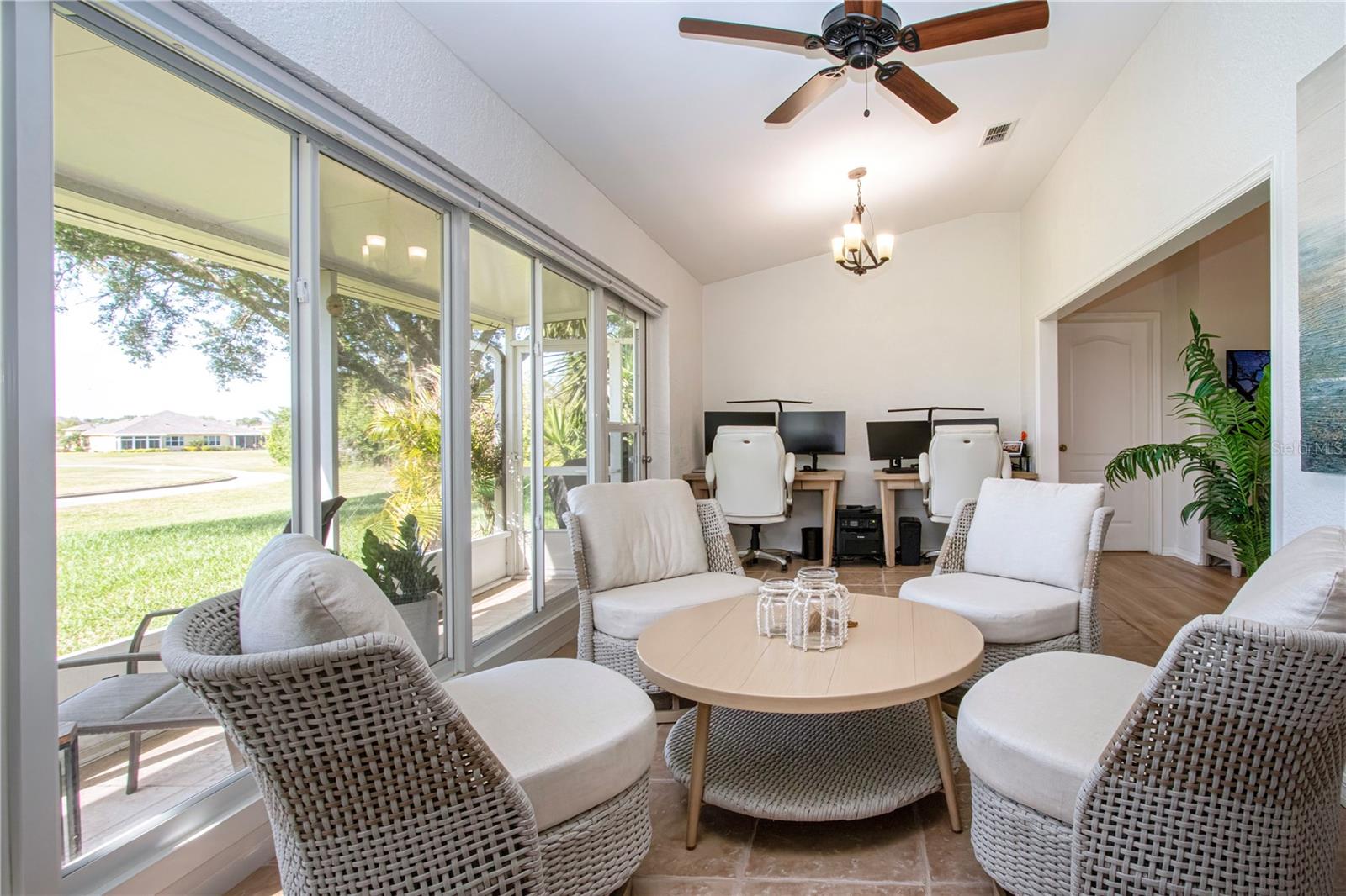 BROOKFIELD CONDO - Residential