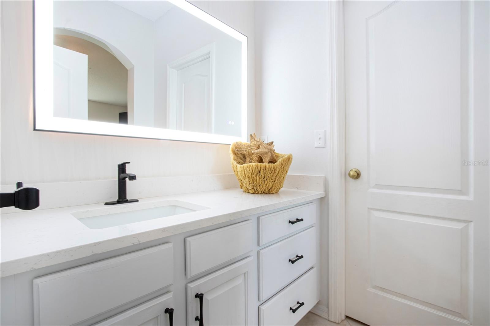 BROOKFIELD CONDO - Residential