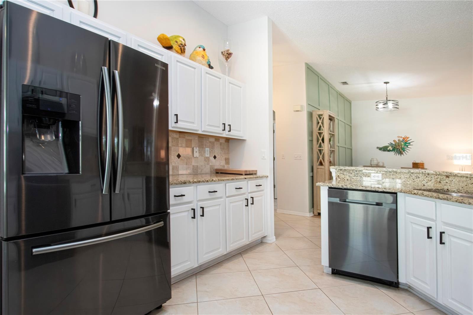 BROOKFIELD CONDO - Residential