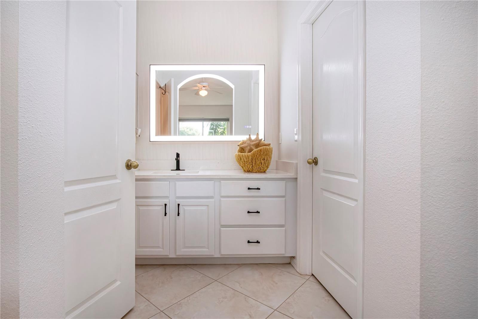 BROOKFIELD CONDO - Residential