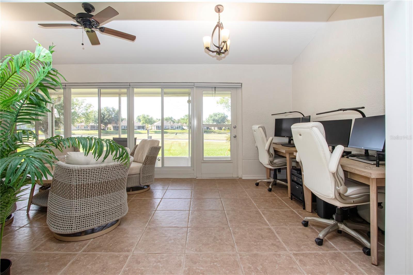 BROOKFIELD CONDO - Residential