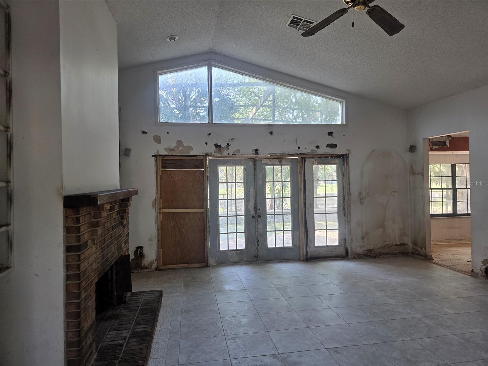 SAND LAKE POINT - Residential