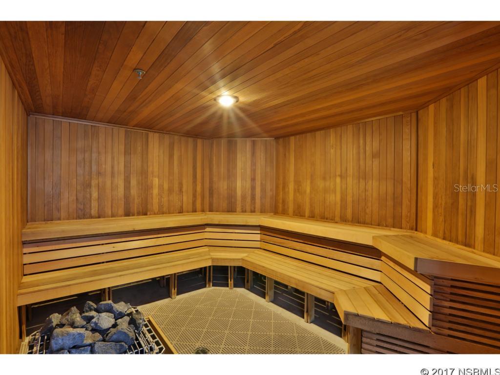 Links North/Harbour Village Bldg 2 - Residential