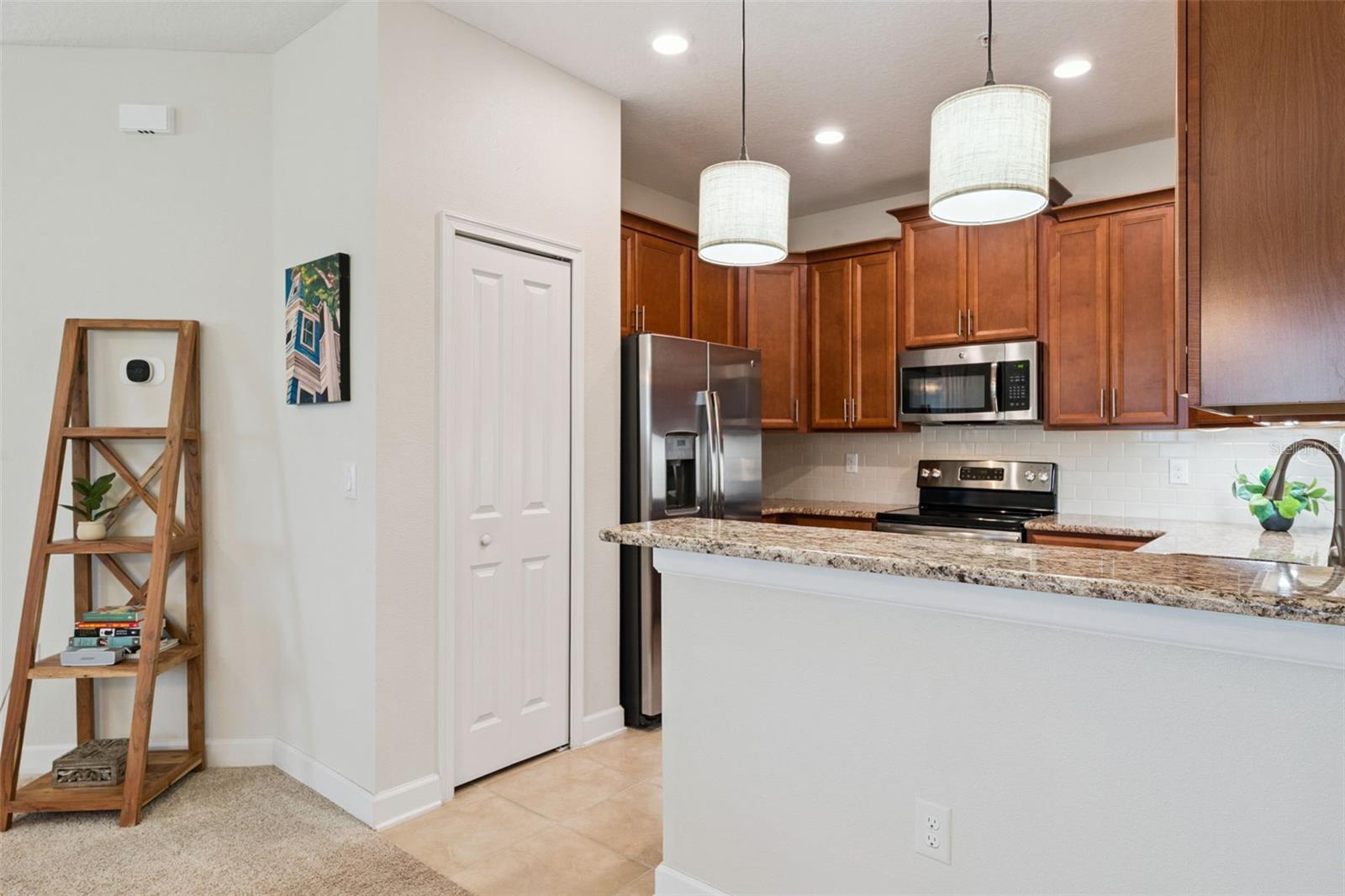 Casas a venda 3 - Jen Dantas 3628 SOLANA CIRCLE D