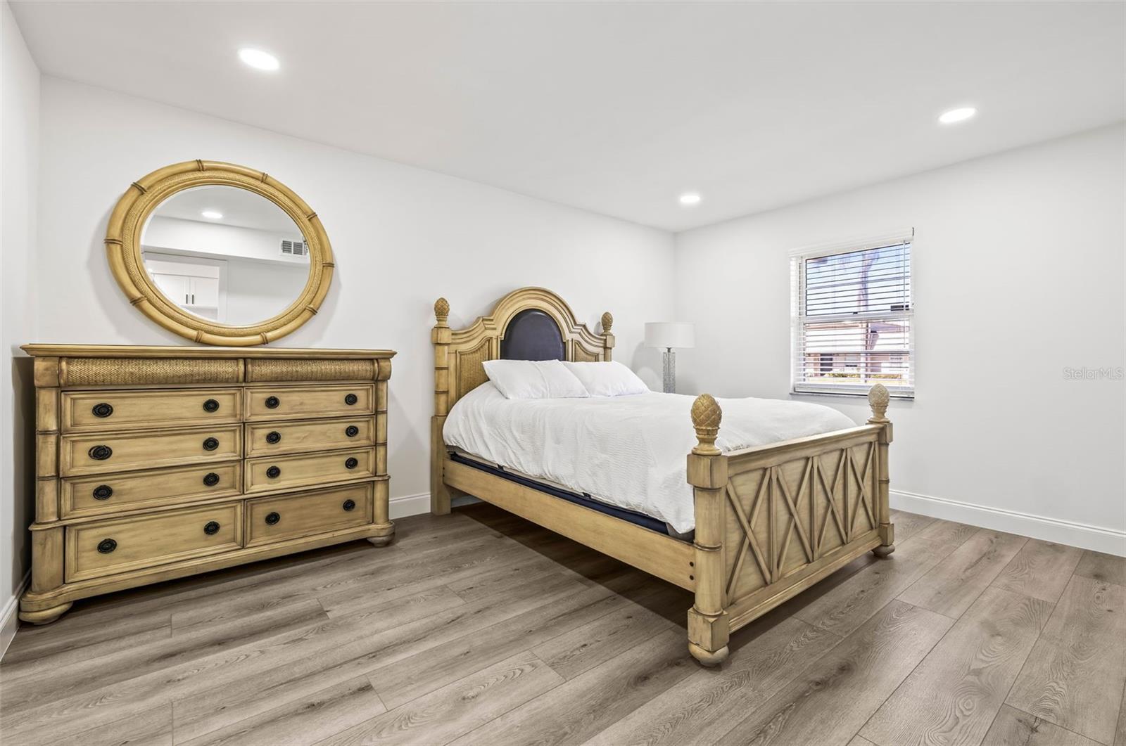 CORDOVA GREENS CONDO - Residential Lease