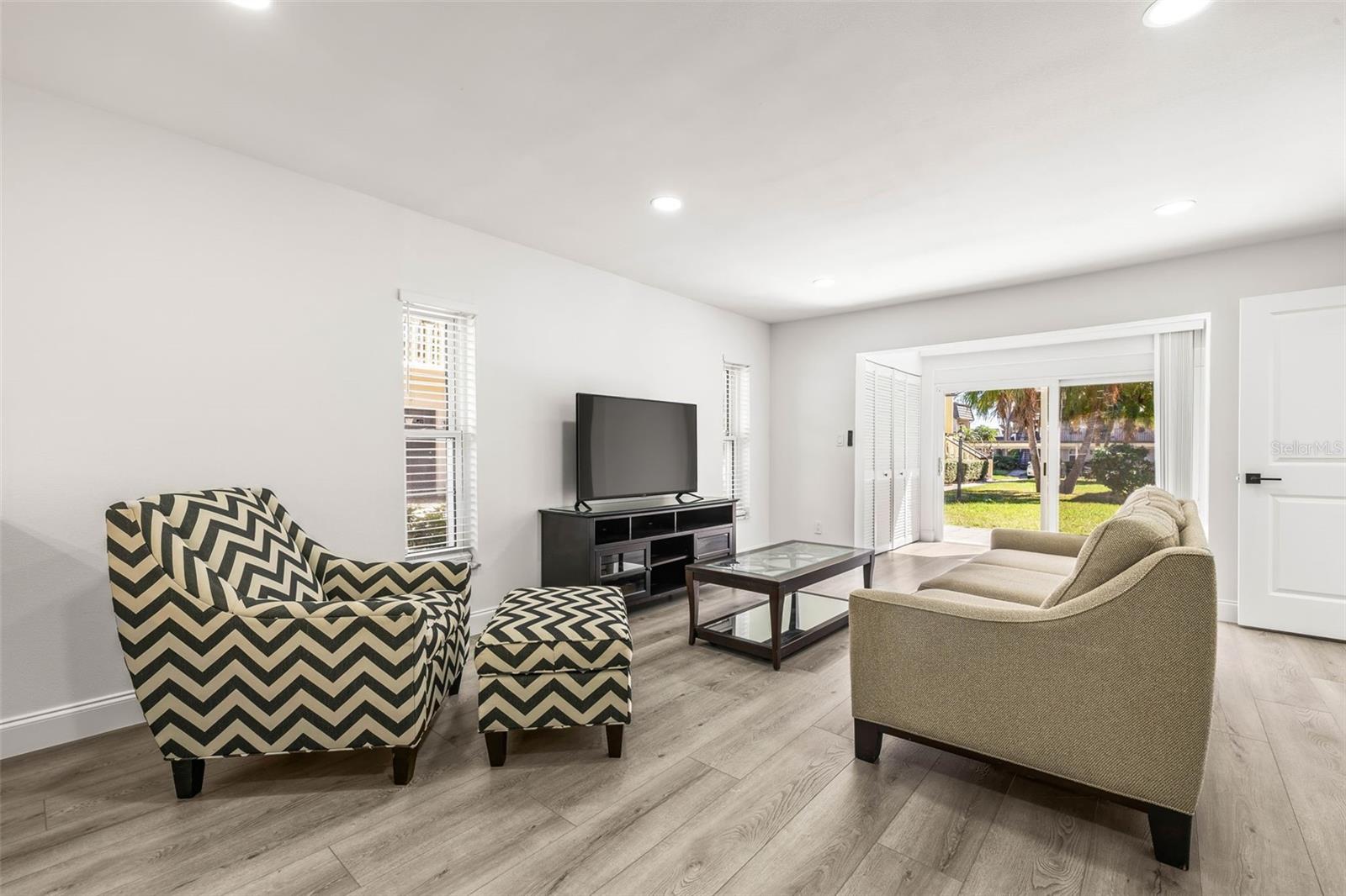 CORDOVA GREENS CONDO - Residential Lease