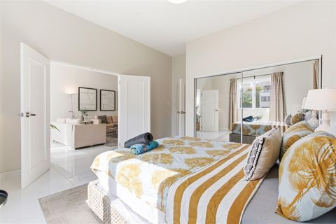 56 CALLE F KRUG CONDADO PH-1 SAN JUAN  00907