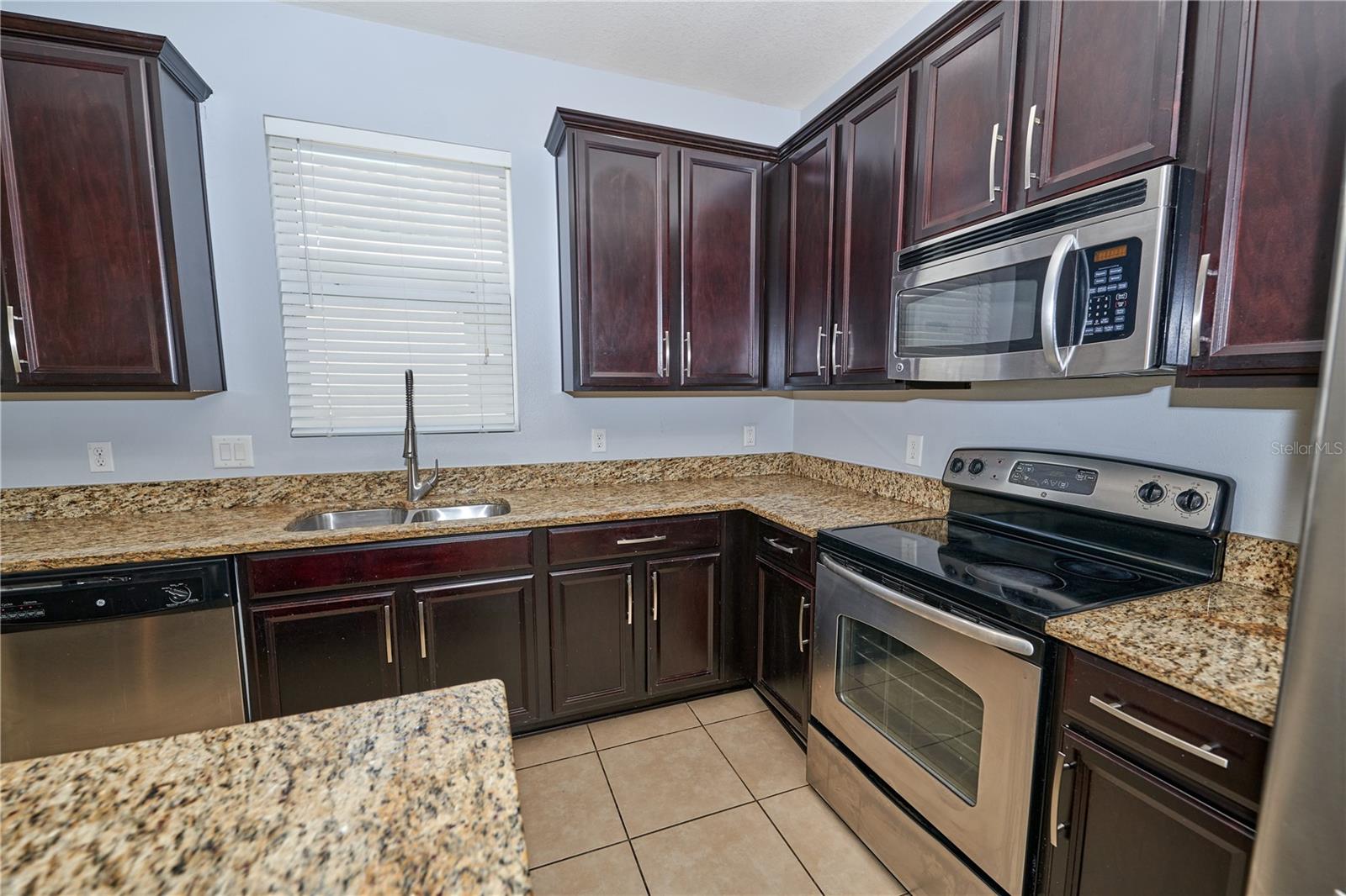 EAGLE BAY PH 1 - Residential