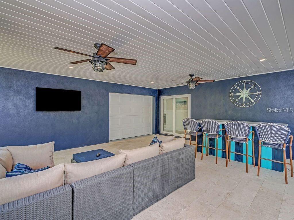 LAKE LA VISTA - Residential