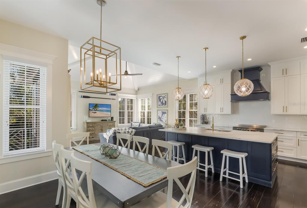 LAKE LA VISTA - Residential