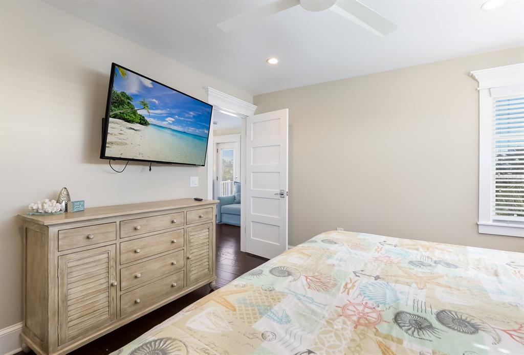 LAKE LA VISTA - Residential