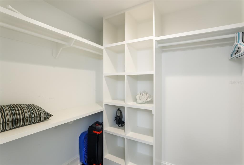 LAKE LA VISTA - Residential