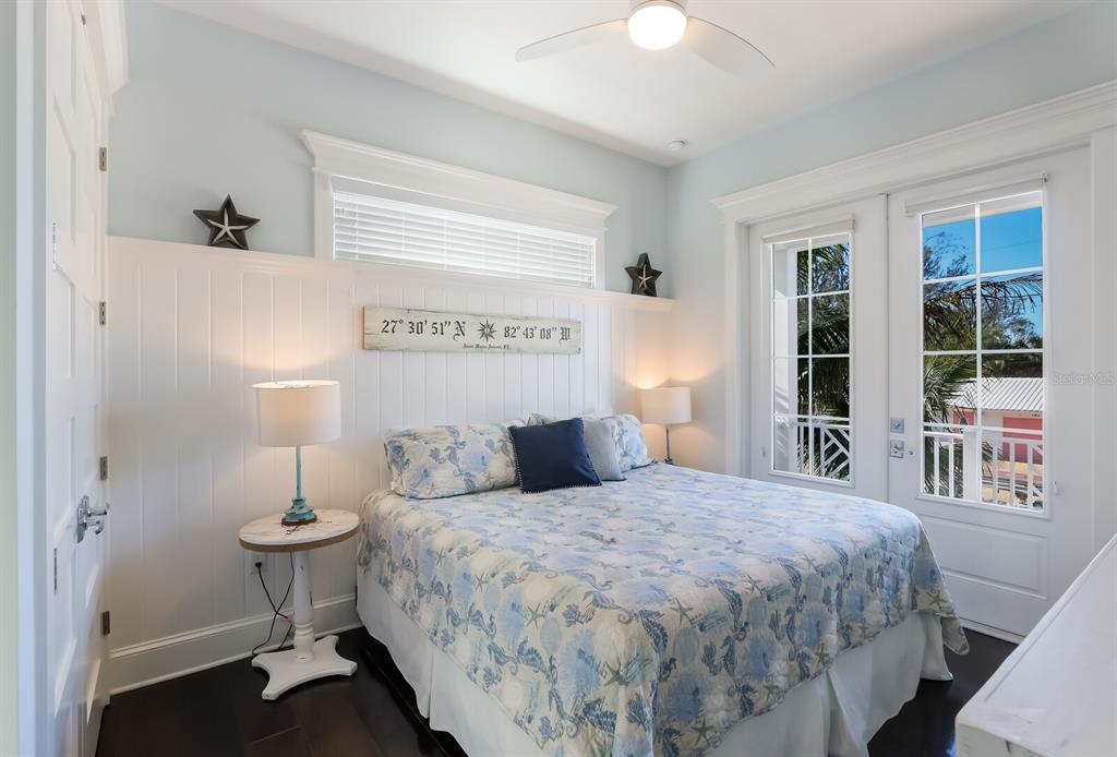 LAKE LA VISTA - Residential