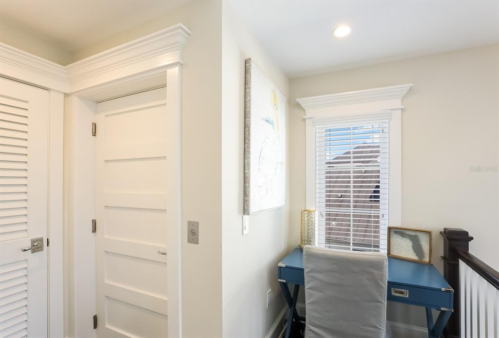 LAKE LA VISTA - Residential