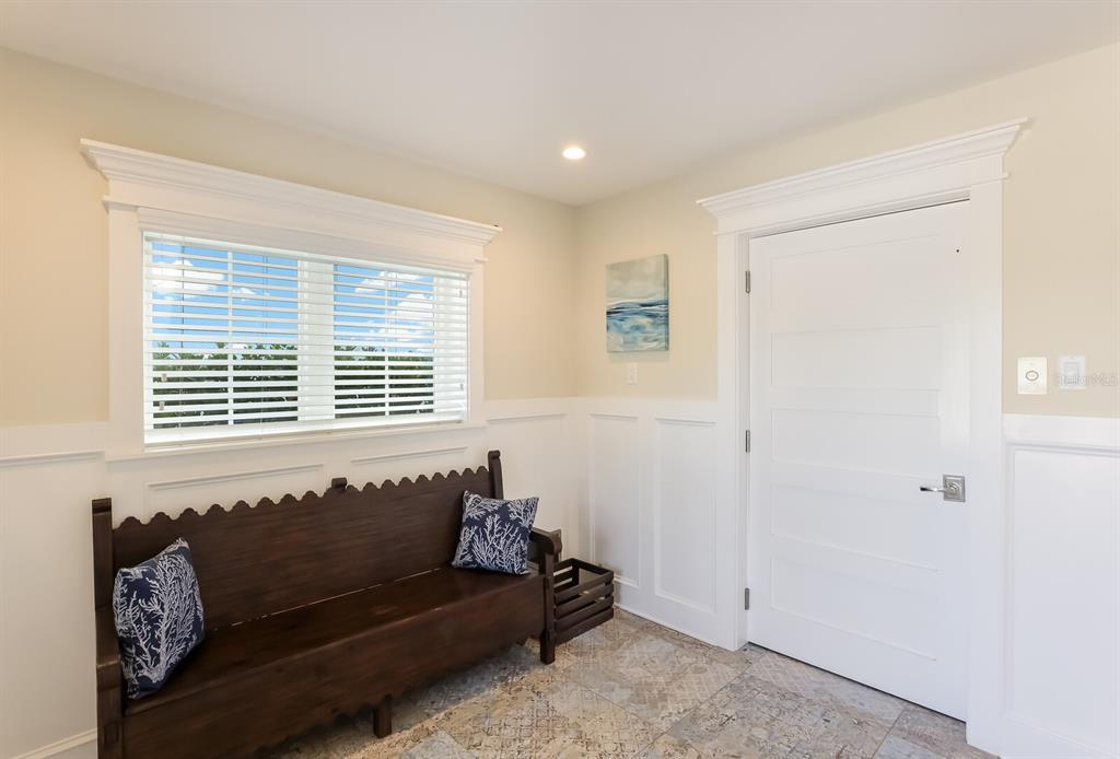 LAKE LA VISTA - Residential