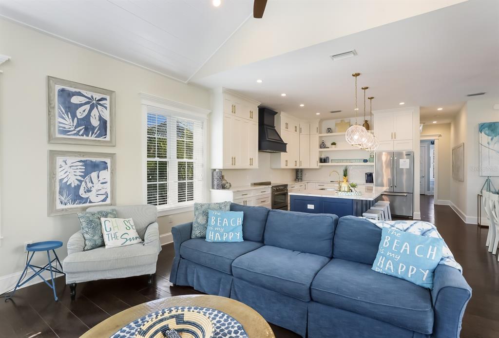 LAKE LA VISTA - Residential