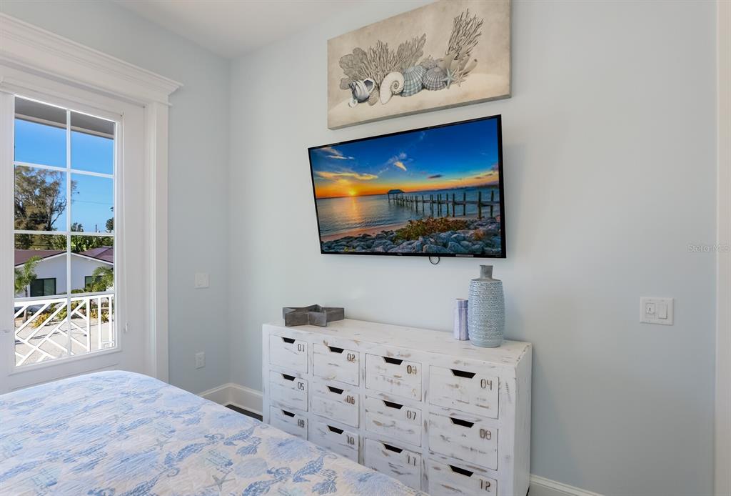 LAKE LA VISTA - Residential