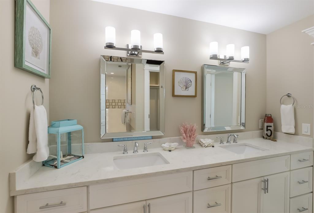 LAKE LA VISTA - Residential