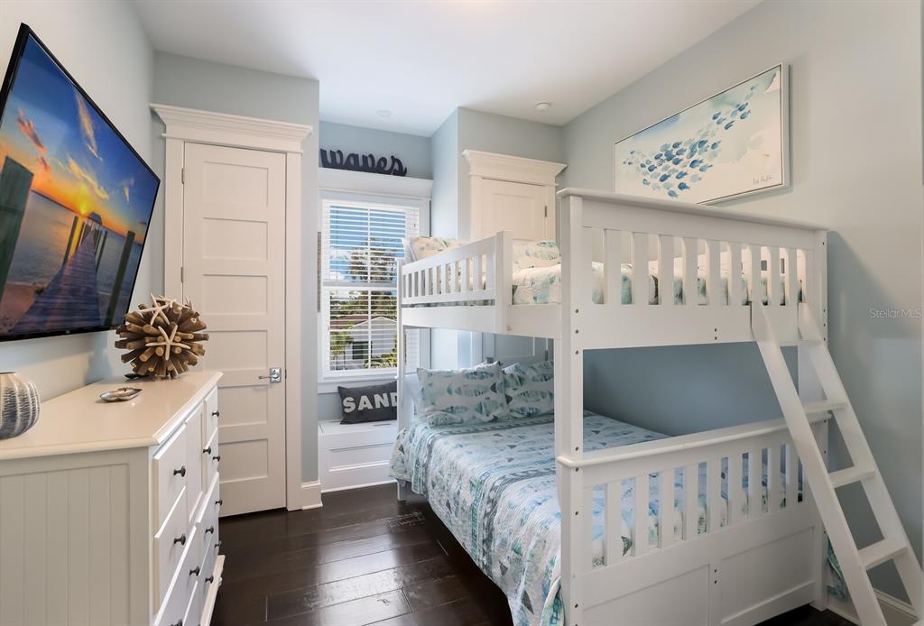 LAKE LA VISTA - Residential