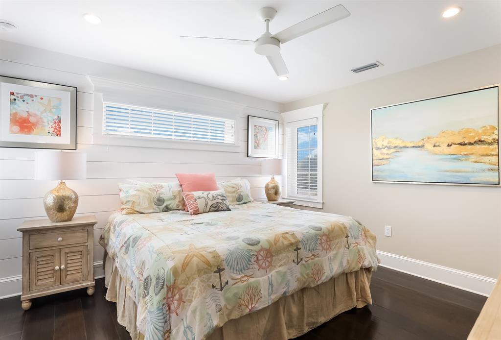 LAKE LA VISTA - Residential