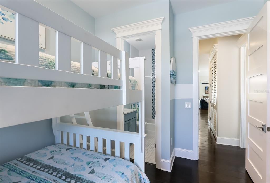 LAKE LA VISTA - Residential