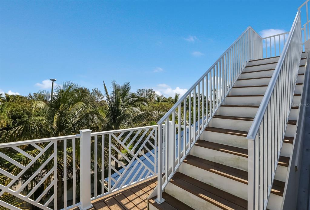 LAKE LA VISTA - Residential