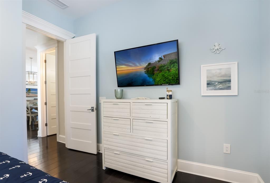 LAKE LA VISTA - Residential