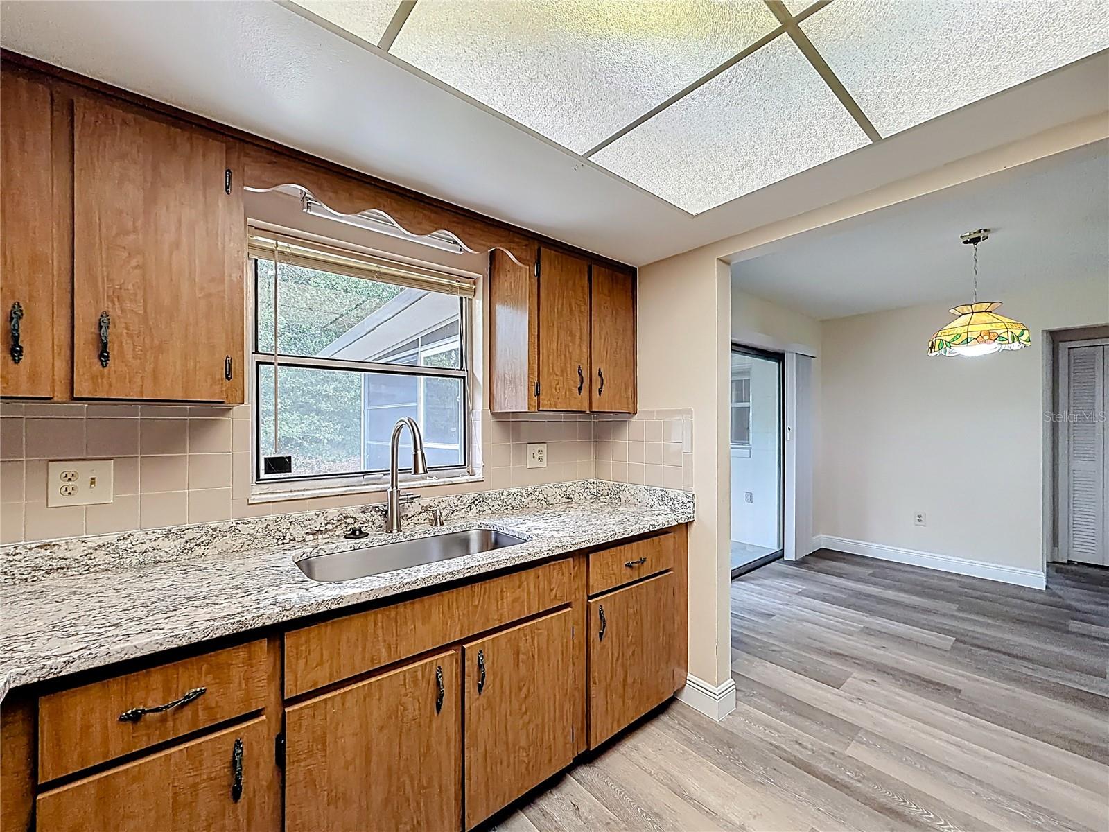 LADY LAKE - Residential