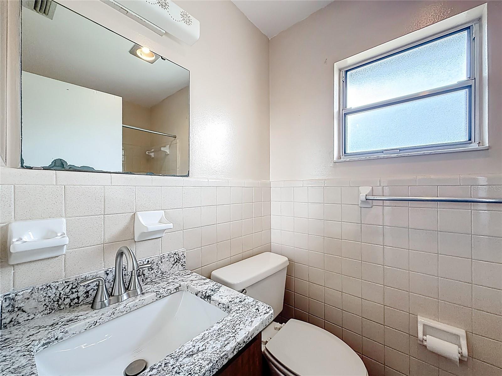 LADY LAKE - Residential