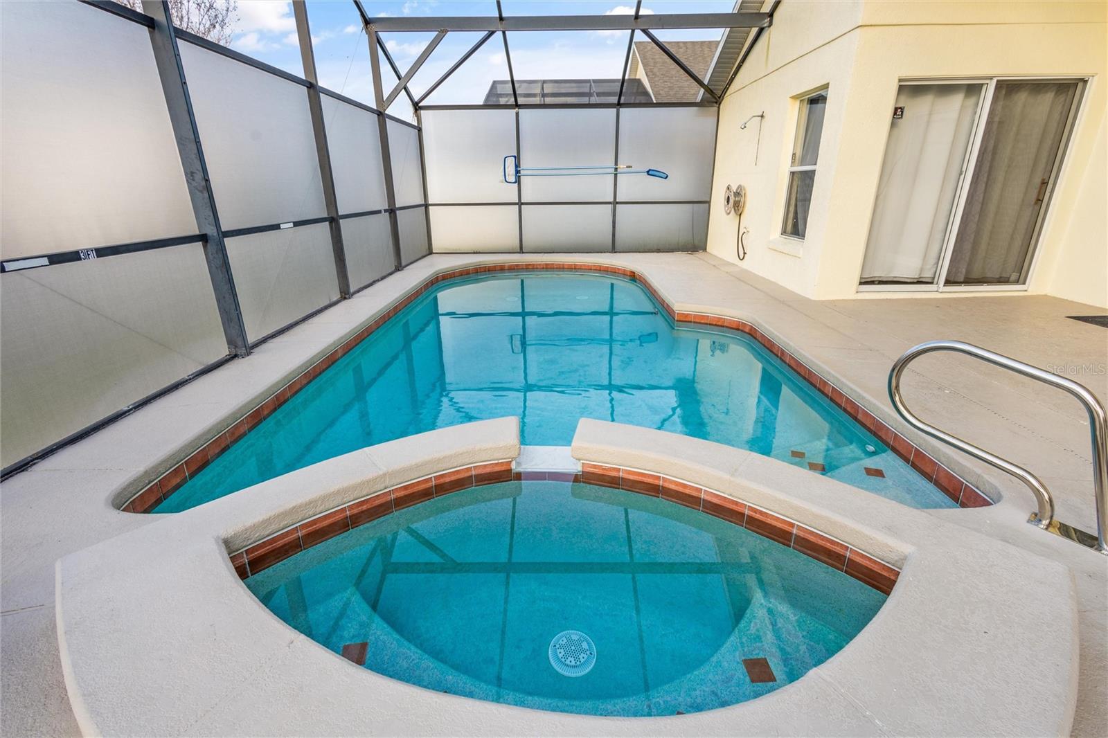 CUMBRIAN LAKES - Residential Lease