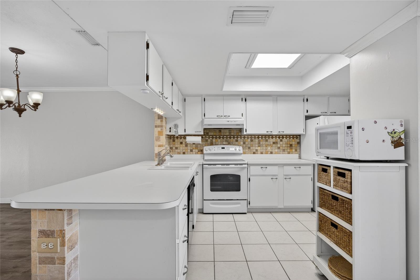 LAKES EDGE PH 05 - Residential