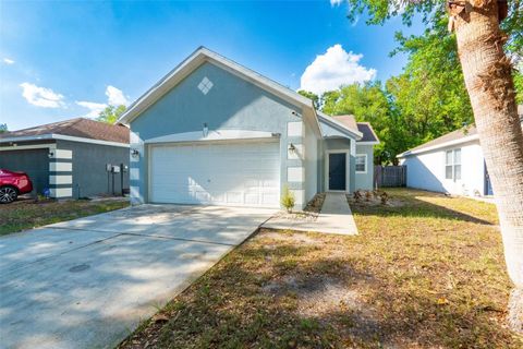 Photo of 7457 Oxford Garden Circle, Apollo Beach, FL 33572 (MLS # TB8493777)
