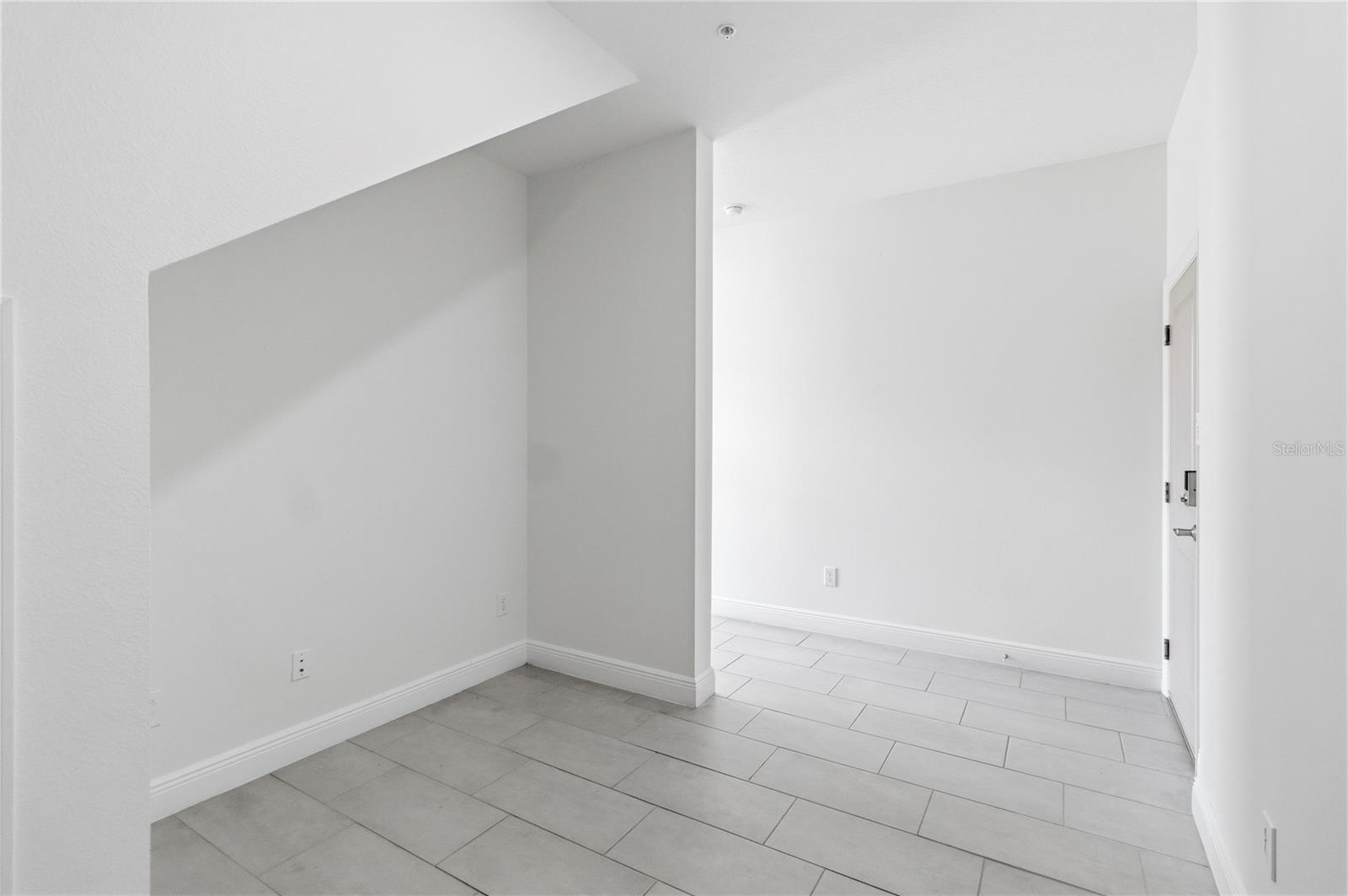 LAUREATE PARK PH 9 FIRST - Residential