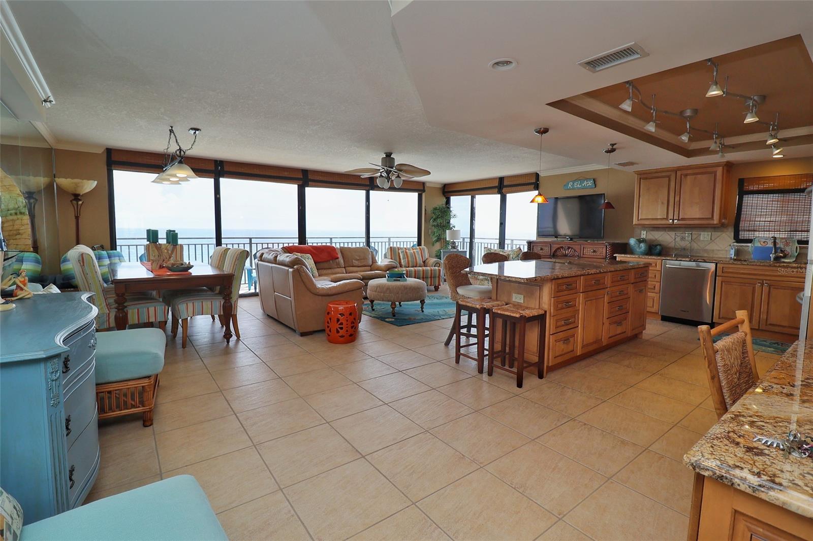 Montide Condo - Residential