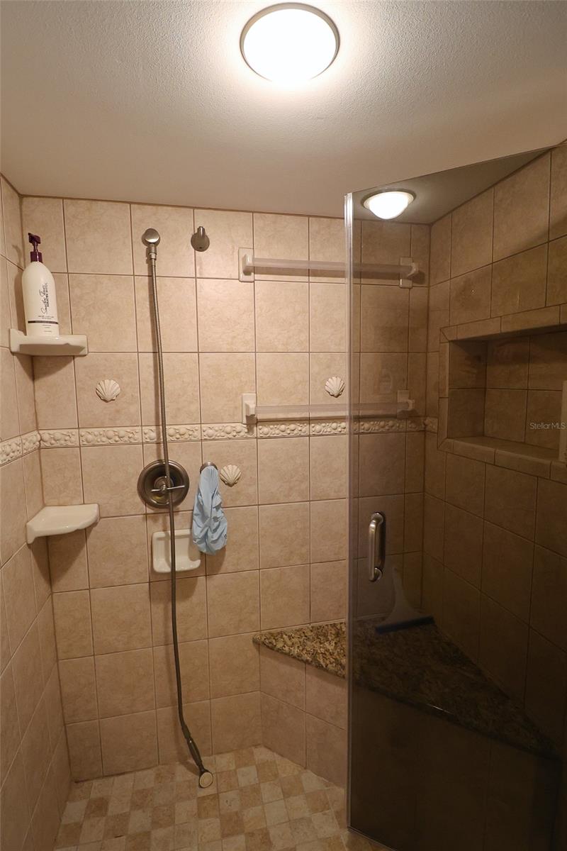 Montide Condo - Residential