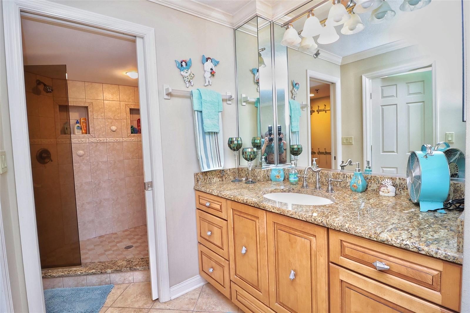 Montide Condo - Residential