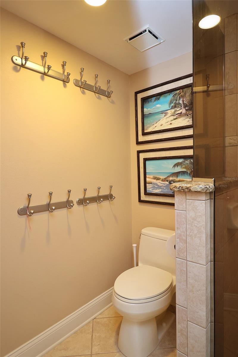 Montide Condo - Residential