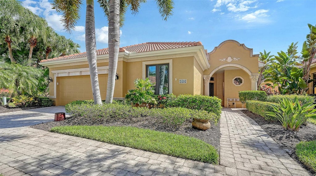 Photo of 5109 Cantabria Crest, Sarasota, FL 34238 (MLS # A4710262)