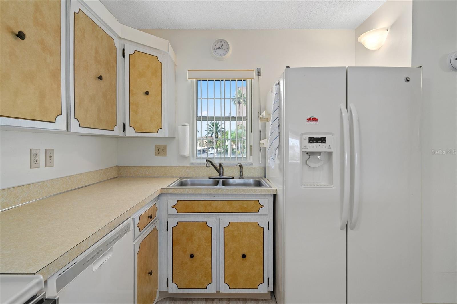 BAY ISLAND GROUP 7 - Residential