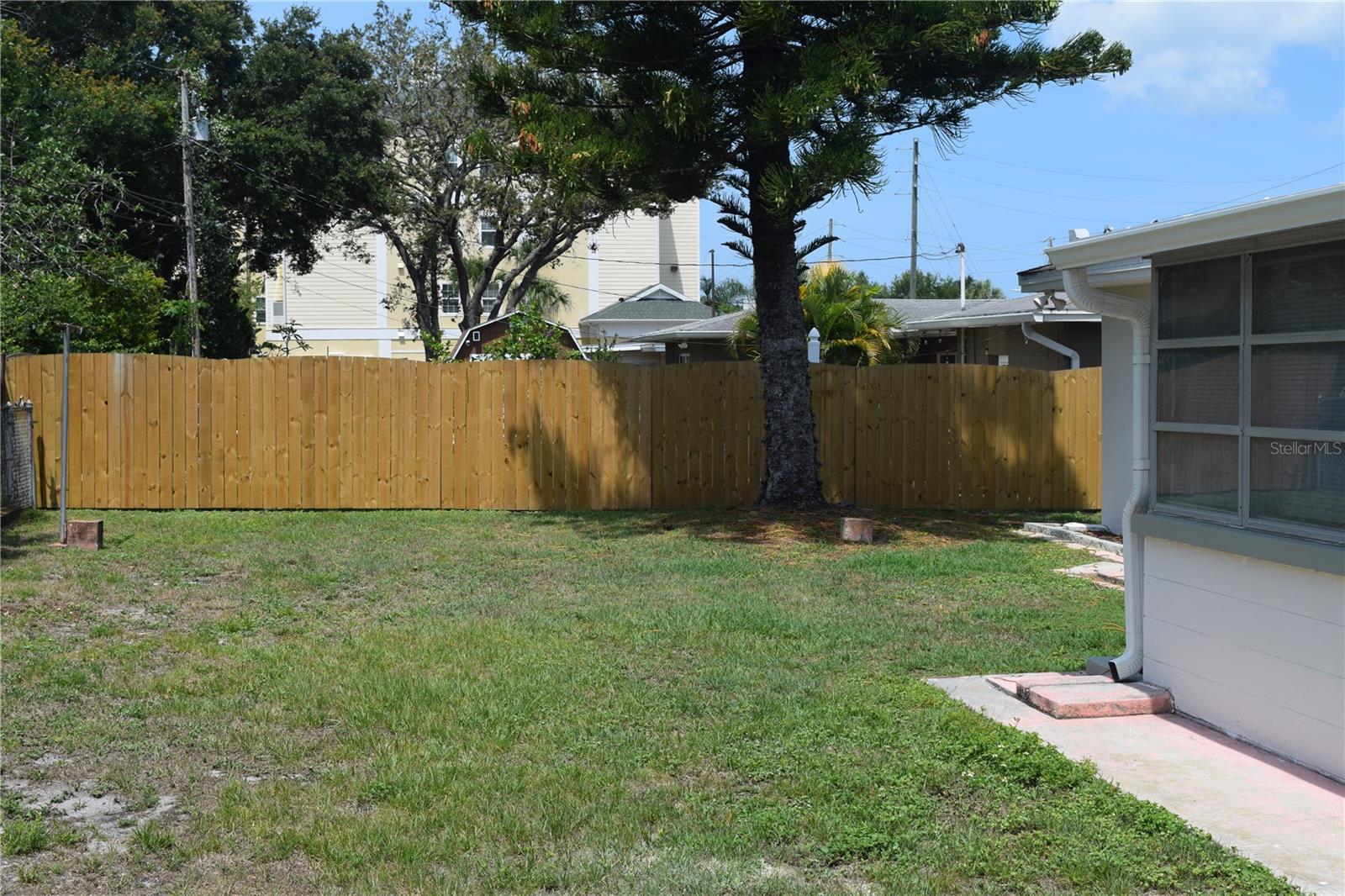 GATES KNOLL 1ST ADD - Residential