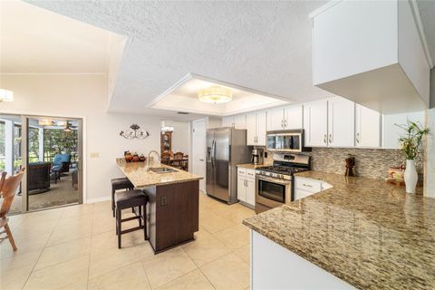 Tiny photo for 2015 SE 34th Street, Ocala, FL 34471 (MLS # OM726530)