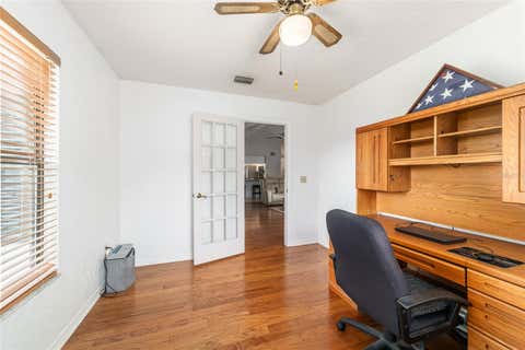 Tiny photo for 2015 SE 34th Street, Ocala, FL 34471 (MLS # OM726530)