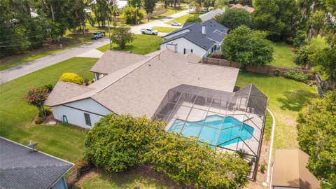 Tiny photo for 2015 SE 34th Street, Ocala, FL 34471 (MLS # OM726530)