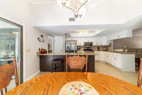 Tiny photo for 2015 SE 34th Street, Ocala, FL 34471 (MLS # OM726530)