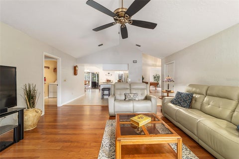Tiny photo for 2015 SE 34th Street, Ocala, FL 34471 (MLS # OM726530)