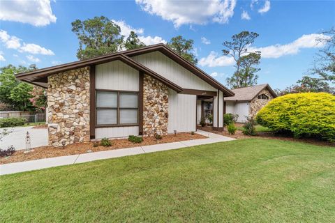 Tiny photo for 2015 SE 34th Street, Ocala, FL 34471 (MLS # OM726530)